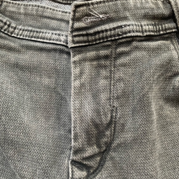 Dolce & Gabbana slim cut/skinny Jeans. Size 32. - Picture 8 of 14